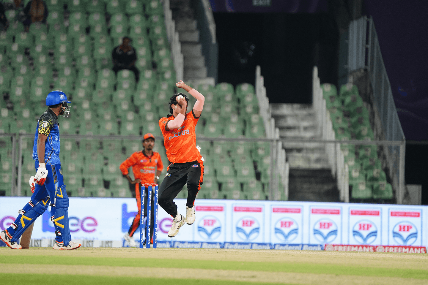 Match 4 : Calicut Globstars vs Kochi Blue Tigers