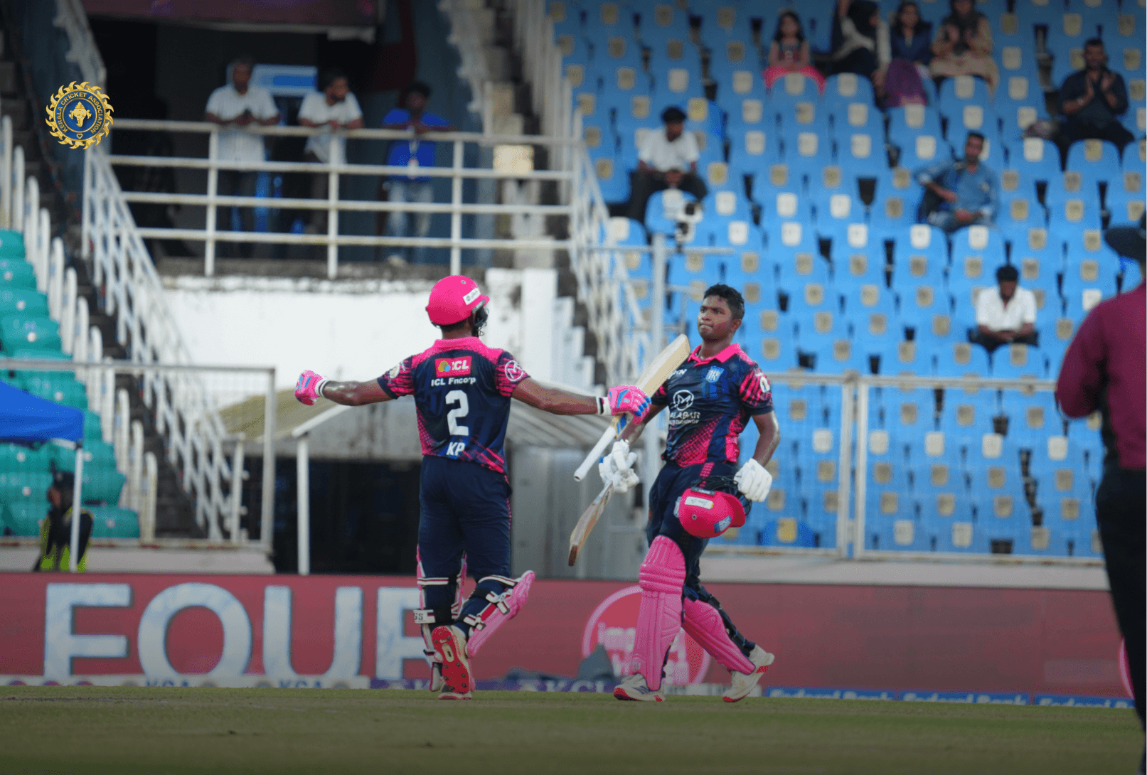 Trivandrum Royals continue their win streak, dominating Kochi Blue Tigers